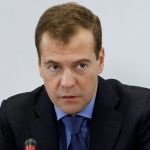 Медведев: на Русия е необходима една силна Украйна
