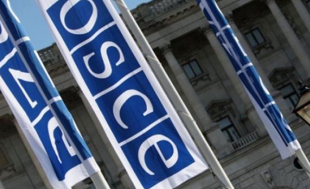 Наблюдатели на ОССЕ пристигнаха в Славянск