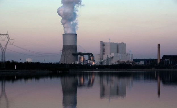 Разследването за договорите на американските тецове се бави близо година