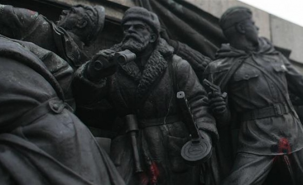 Руското посолство с протестна нота за Паметника на съветската армия