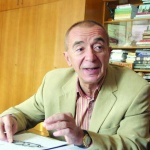 Проф. Захари Захариев: Най-добре би било Корнелия Нинова да се оттегли от лидерската битка за БСП