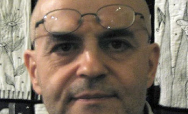 Енев: Руските елити поддържат курса на конфронтация с Европа, започнат чрез Октомврийската революция