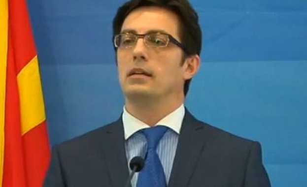 Пендаровски официално издигнат за кандидат-президент