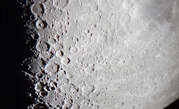Русия и Китай подписаха договор за сътрудничество при изследването на Луната и Космоса