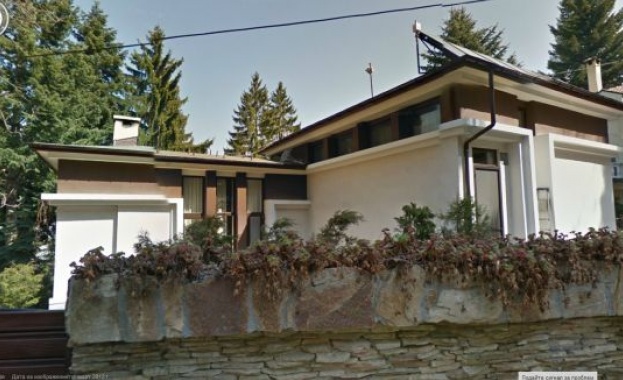 ГЕРБ: Борисов не живее в „Бояна” 