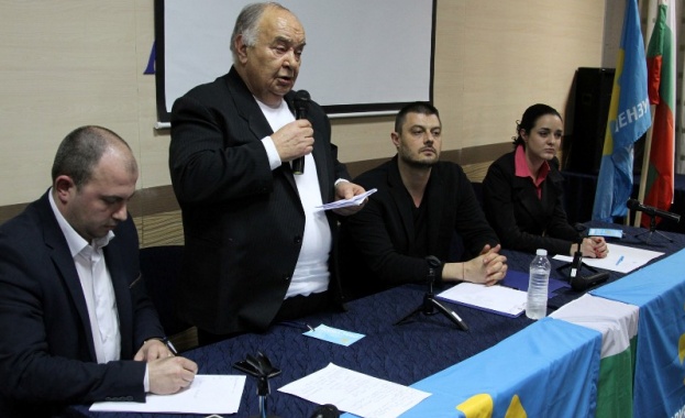 Бареков разкарва Иван Тагавов