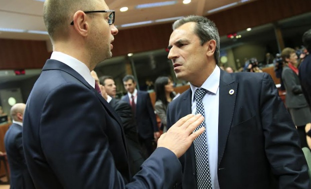 Орешарски: Диалогът ще доведе до решения за основните въпроси относно Украйна