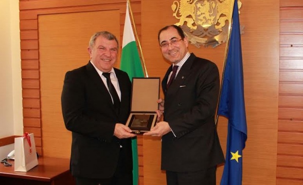 Министър Греков се срещна с посланика на Турция 