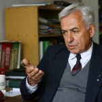 Астрофизик: Около нас хвърчат различни извънземни