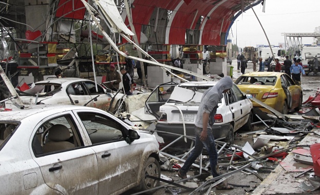 32 убити и 147 ранени при атентат в Ирак (видео)