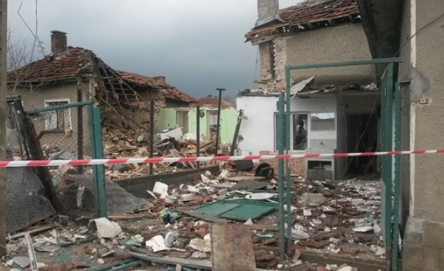 Момичето, пострадало при взрива в Севлиево, е настанено в „Пирогов"