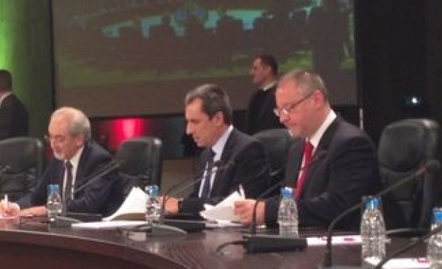 Държавата ще защитава правата на българите в Украйна