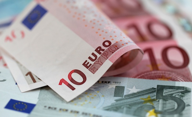 България събра почти 1.5 милиарда евро от нова емисия държавни облигации