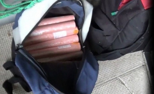 СДВР показа откритата пиротехника в сектор "Г" за Левски - ЦСКА