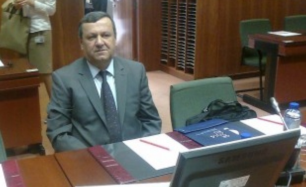 Адемов: Нужна е по-добра координация между заетостта и образованието