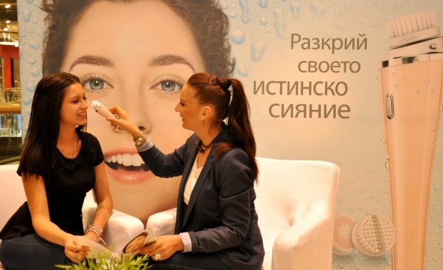 Нова четка на Philips е 10 пъти по-ефективна от почистване на лицето с ръце