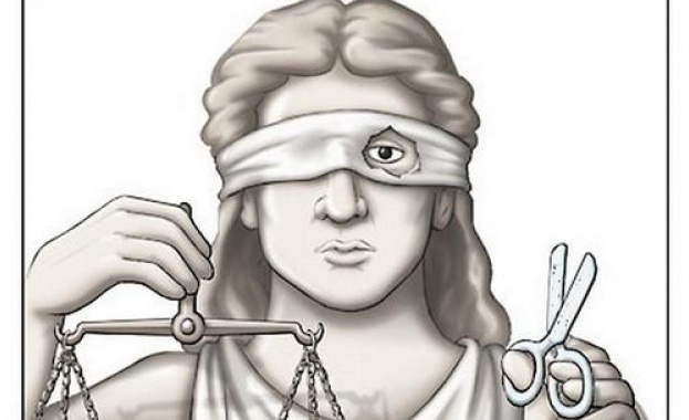 В. Третяков: Парадокси на международното право в контекста на случващото се в Украйна