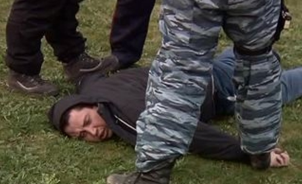 В Севастопол е задържан  провокатор с оръжие и наркотици
