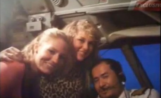 Пилотът на изчезналия боинг канел жени в кабината си /видео/