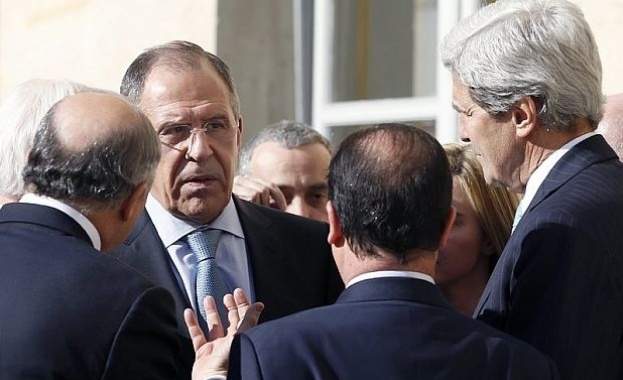 Лавров към Кери: Договорът за Крим не подлежи на преразглеждане 