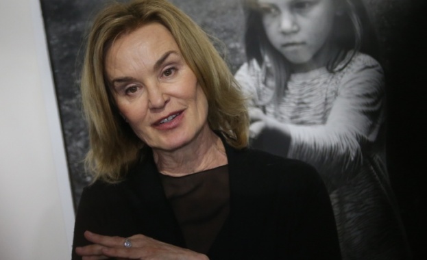 Холивудската звезда Джесика Ланг с фотоизложба в Москва