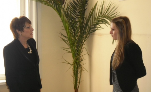 Трима младежи ръководиха ДАЗД за един ден