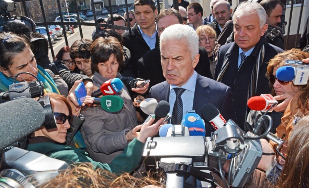 Сидеров: Решенията, които взима кабинетът "Близнашки" са опасни за българите