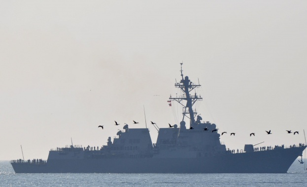 Във вoдитe нa Чeрнo мoрe вeчe плaвa бритaнcкият ecкaдрeн минoнoceц