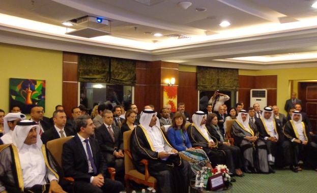 Двустранни бизнес срещи и конкретни договорености - първи резултати от българската бизнес делегация в Катар