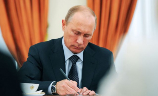 Путин одобри измененията в бюджета
