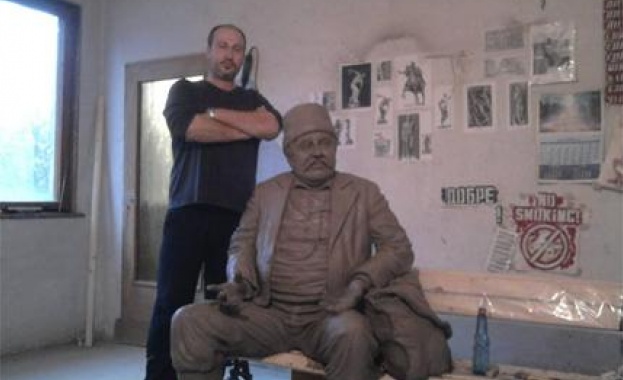 Скобелево се сдоби с паметник на Бай Ганьо 