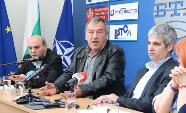 Димитров: Държавата да намери пари и за мизерстващите в „Напоителни системи"