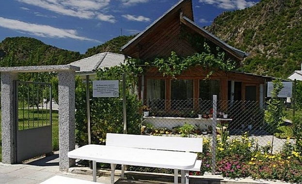 Отварят за посетители къщата на баба Ванга в Рупите