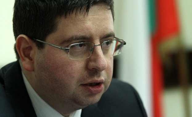Петър Чобанов:Антикризисните мерки са закъснели