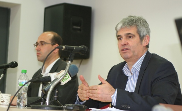 Димитров: КНСБ прави разработка за индустриализацията в България