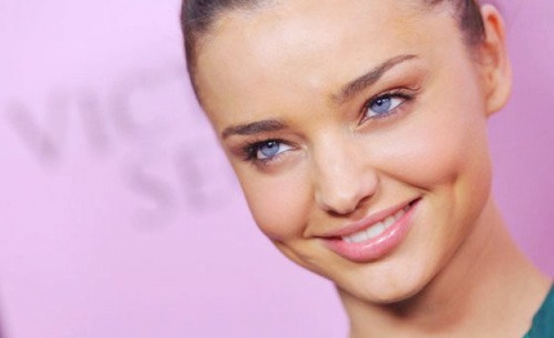 Миранда Кер с нов бюст