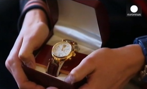 Украинец реши да върне подарък, получил от Путин преди 10 години