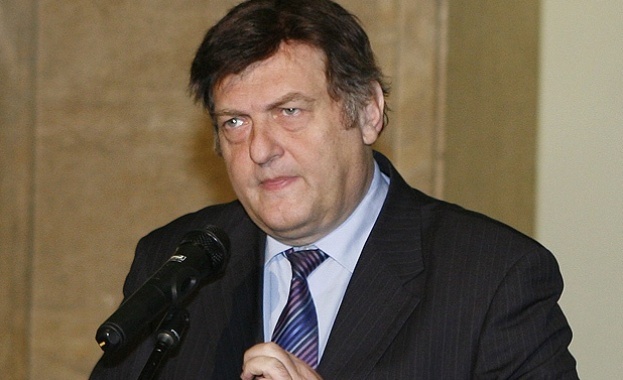 Данов: Със слуховете за спиране на евросредства се търсят политически дивиденти 