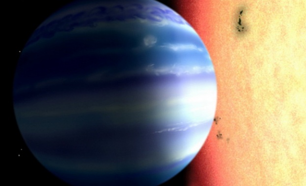 Откриха вода на планетата извън Слънчевата система