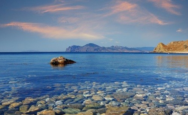 Вместо в Хургада и Анталия - в Крим?