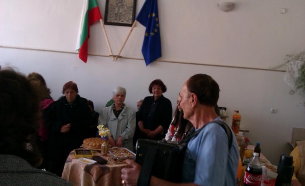 Пенсионерите от Кърнаре се сдобиха с клуб 