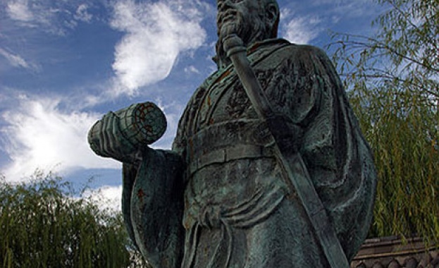 Да управляваш много хора е същото, като да управляваш малко – въпрос на организация