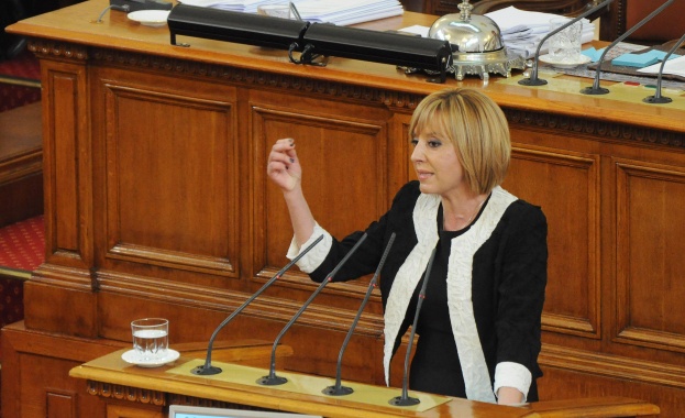 Народните представители си оставиха петте минутки време за изказване