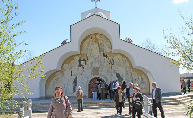 Издадоха музикален диск с 10 песни, посветени на Ванга