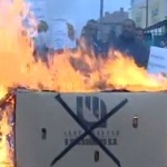 Тютюнопроизводители на протест, подкрепени от футболни фенове 