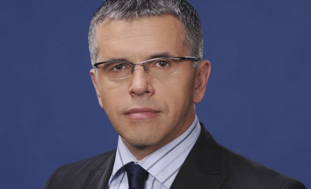 В предаването Още от деня по БНТ Димитър Абаджиев каза