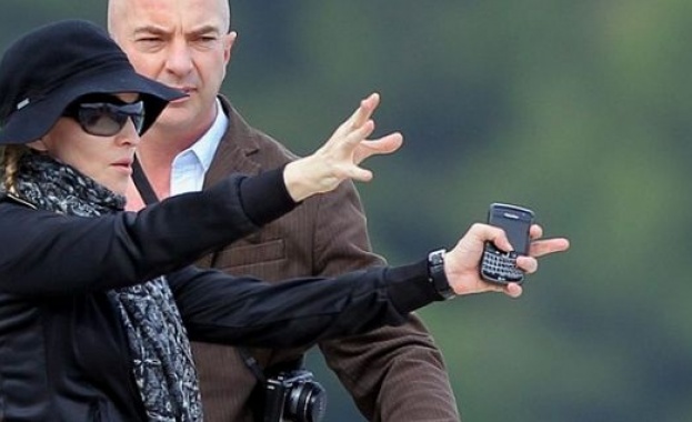 Мадона отново сяда в режисьорския стол 