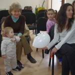 Бебета слушаха класика в плевенската библиотека