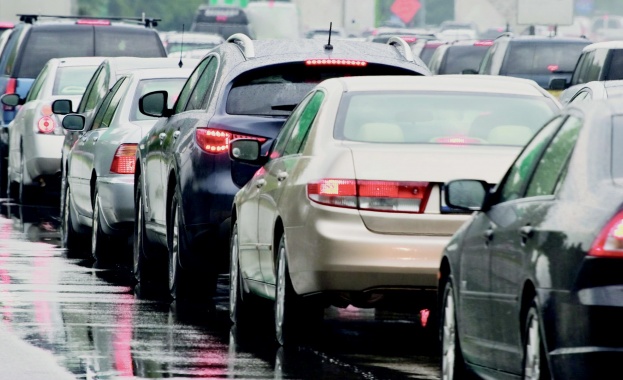 НСИ е „скъсил" републиканската пътна мрежа с близо 18 хил. км.