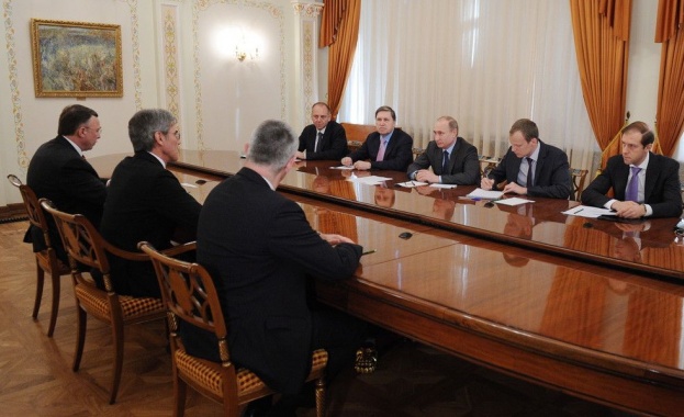 Германският бизнес подкрепи шефа на Siemens за срещата му с Путин